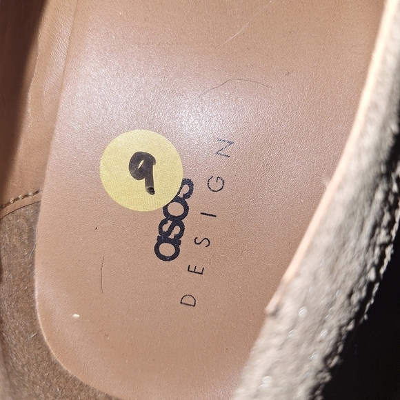  Design Men\'s Tan Suede Saddle Oxfords In A Size 9. NWOB main image 5